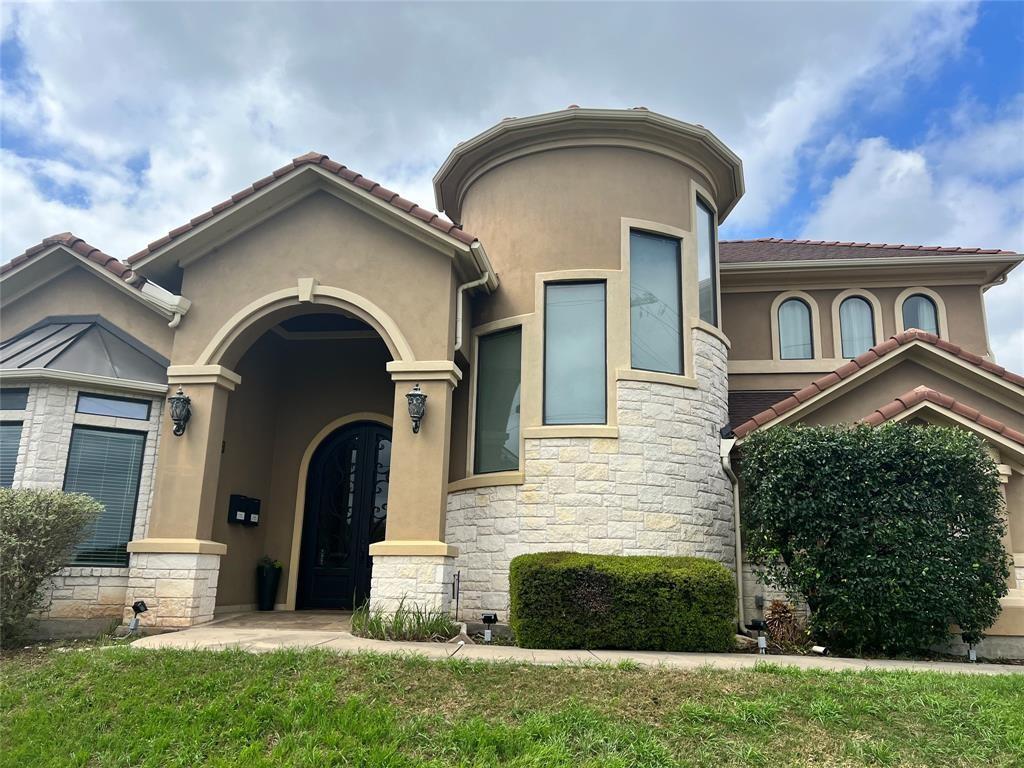 18580 F M Road 1431