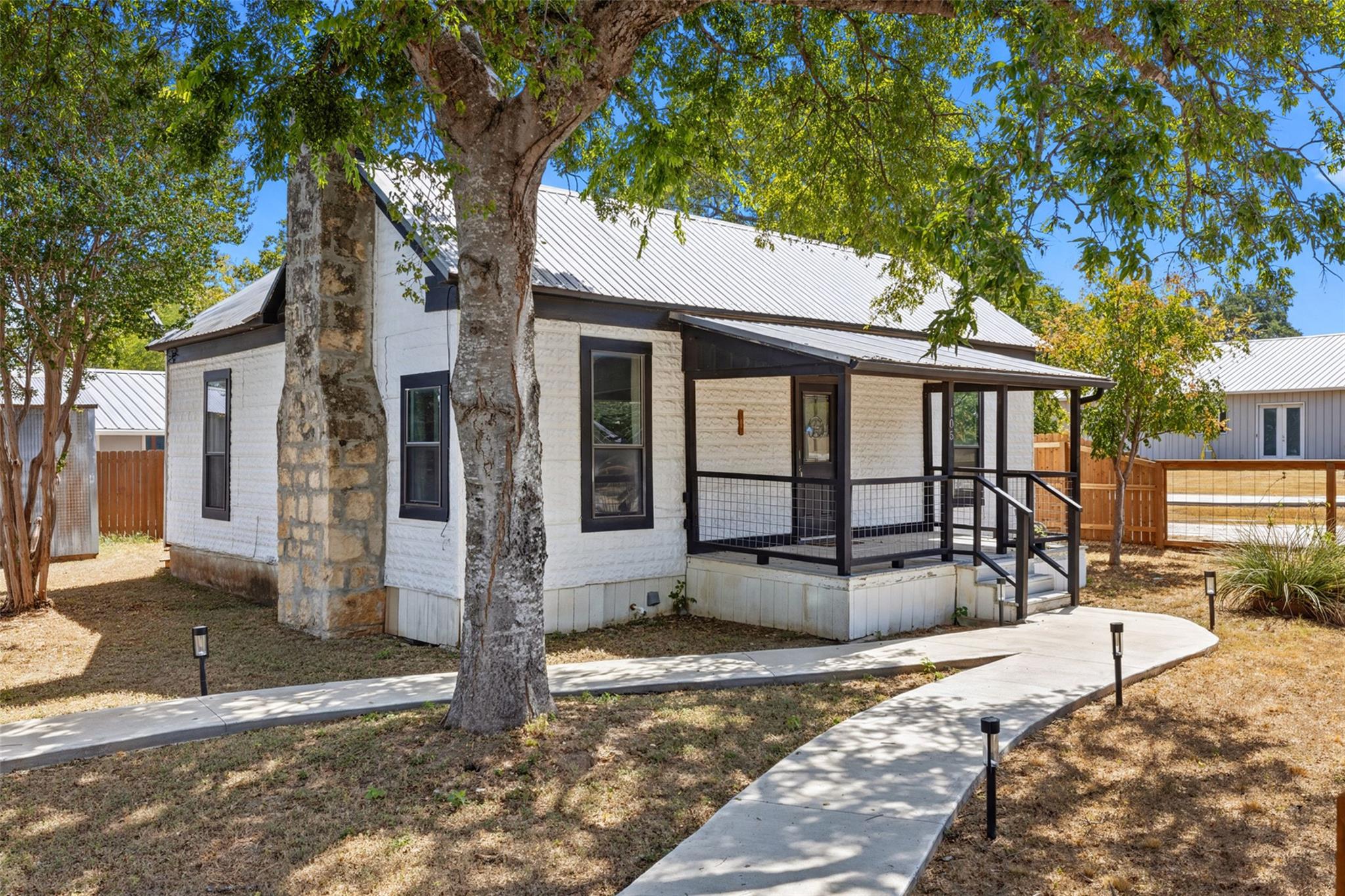 105 Ranchview DR