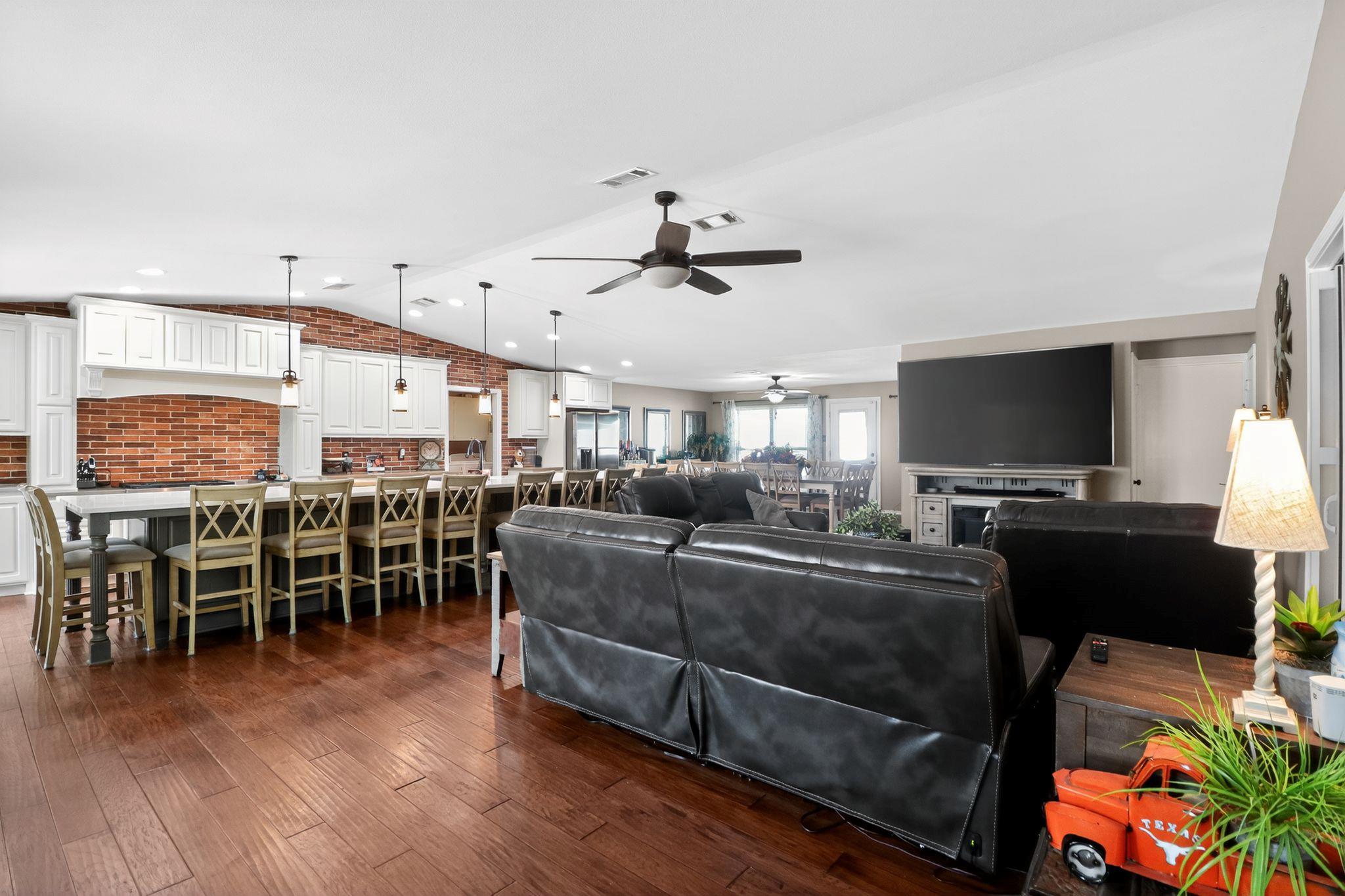 504 Virginia DR