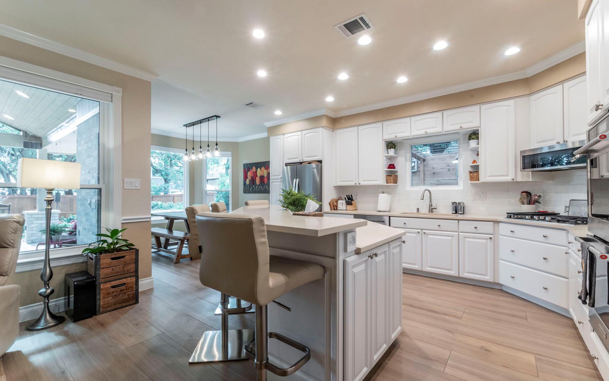 1111 Red Bird DR
