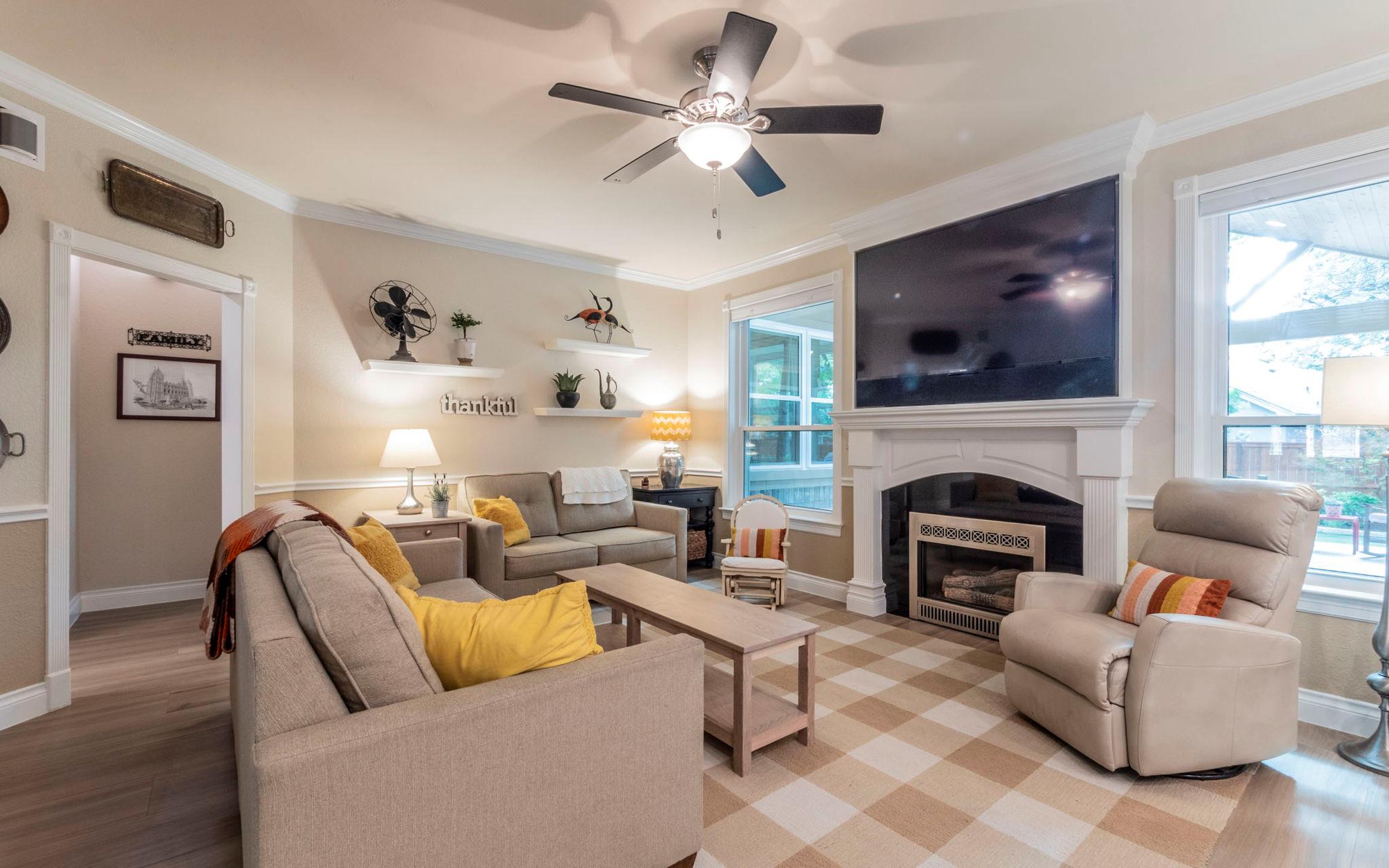1111 Red Bird DR