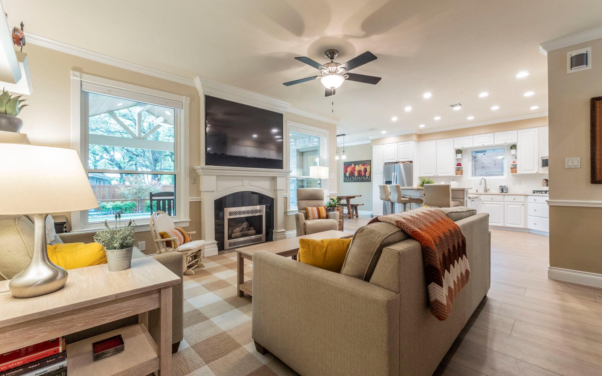 1111 Red Bird DR