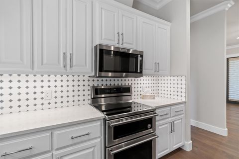 Tiny photo for 8 Cove Creek LN, Austin, TX 78738 (MLS # 4689594)