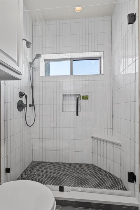 Tiny photo for 8 Cove Creek LN, Austin, TX 78738 (MLS # 4689594)