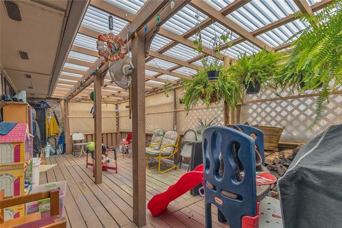 Tiny photo for 33 Oaks PL, Lago Vista, TX 78645 (MLS # 6000148)