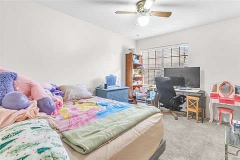 Tiny photo for 33 Oaks PL, Lago Vista, TX 78645 (MLS # 6000148)