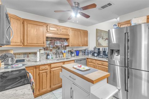 Tiny photo for 33 Oaks PL, Lago Vista, TX 78645 (MLS # 6000148)
