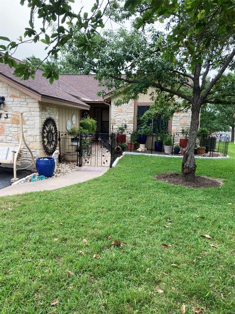 Tiny photo for 33 Oaks PL, Lago Vista, TX 78645 (MLS # 6000148)