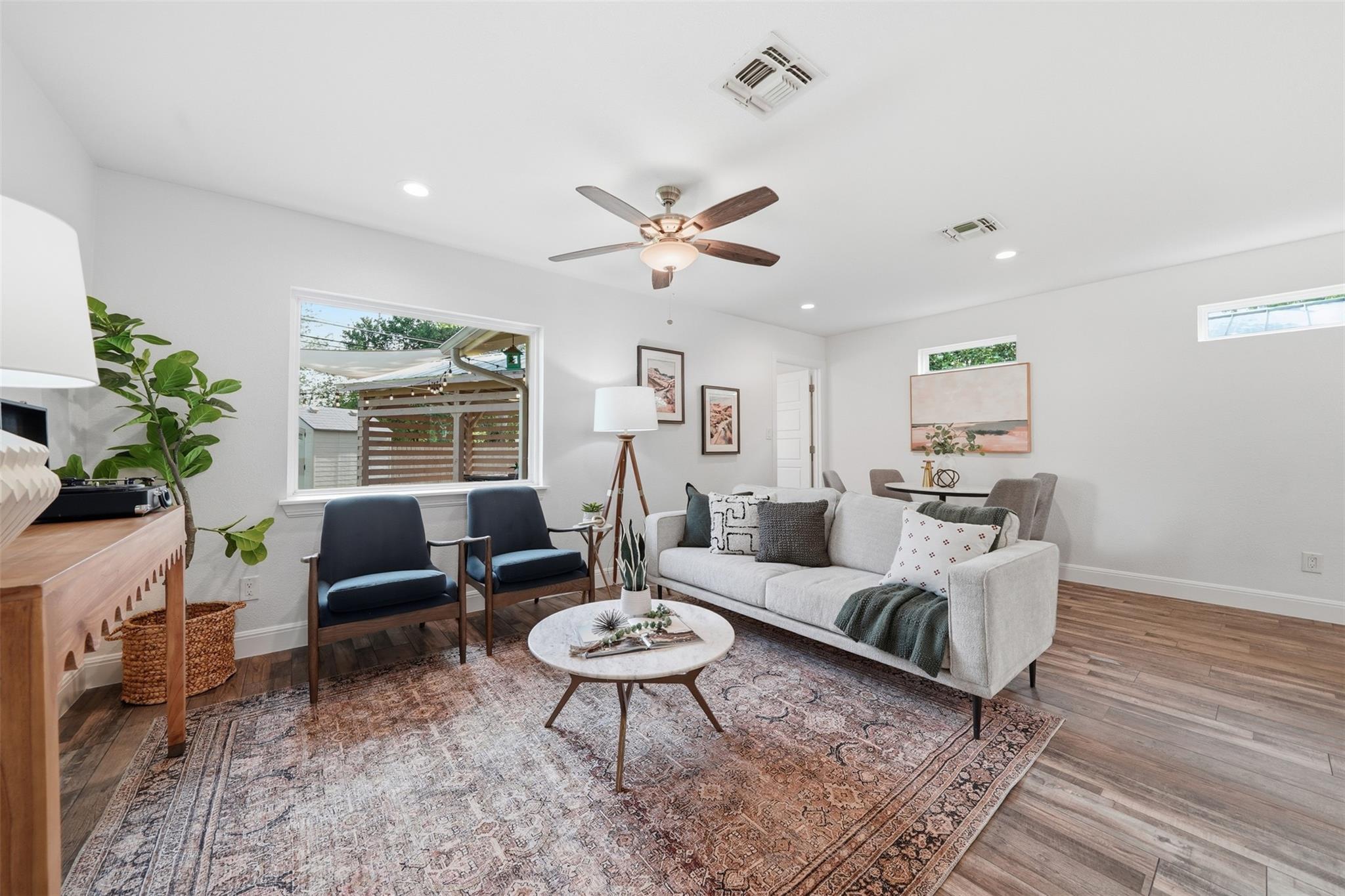 1317 Corona DR