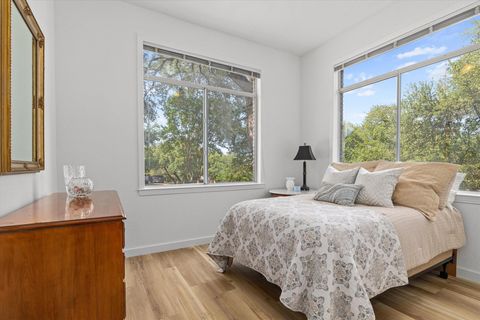 Tiny photo for 103 El Norte CT, Lakeway, TX 78734 (MLS # 9435326)