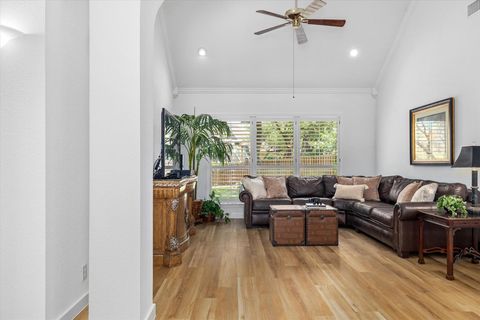 Tiny photo for 103 El Norte CT, Lakeway, TX 78734 (MLS # 9435326)