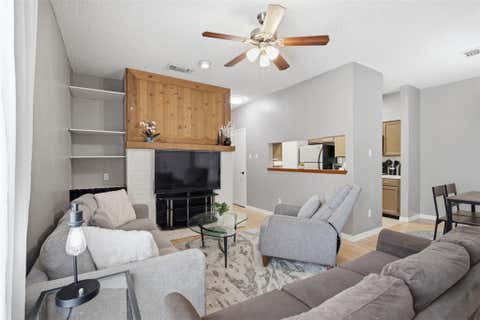 Photo of 908 Poplar ST #206, Austin, TX 78705 (MLS # 6730876)