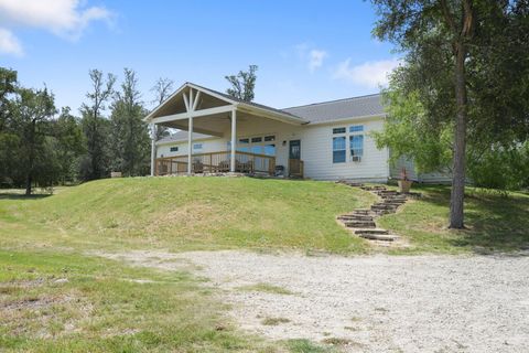 Photo of 15701 Forest Glenn CV, Del Valle, TX 78617 (MLS # 1756197)