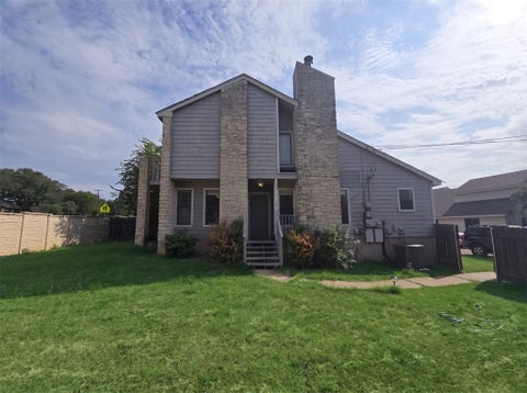 Photo of 1758/1760 Horseshoe CIR, Round Rock, TX 78681 (MLS # 9656568)