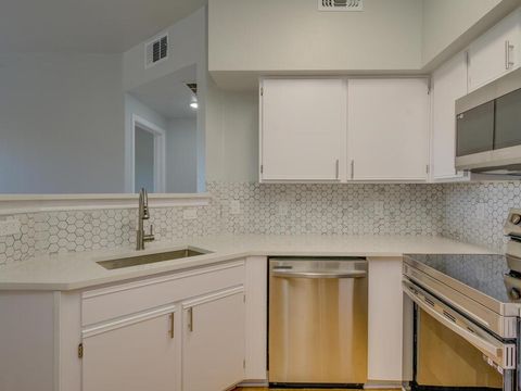Tiny photo for 2320 Gracy Farms LN #932, Austin, TX 78758 (MLS # 6698114)