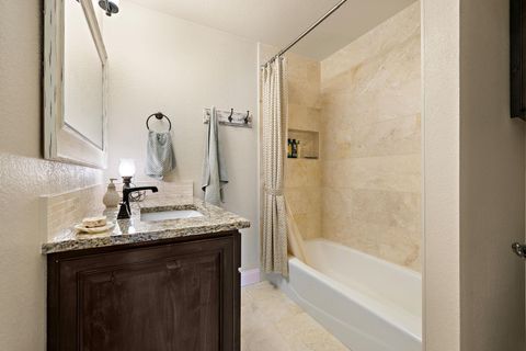 Tiny photo for 412 Eagle, Lakeway, TX 78734 (MLS # 6826662)