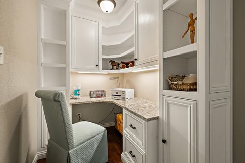 Tiny photo for 412 Eagle, Lakeway, TX 78734 (MLS # 6826662)