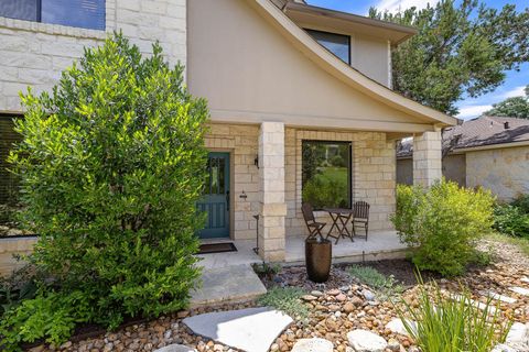 Photo of 412 Eagle, Lakeway, TX 78734 (MLS # 6826662)