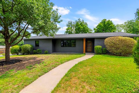 Single Family Residence in Austin TX 11911 North Oaks DR.jpg