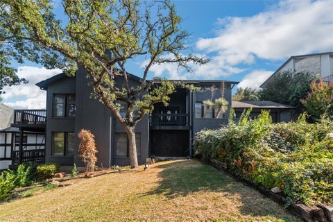 Photo of 2005 Wychwood DR, Austin, TX 78746 (MLS # 2753424)