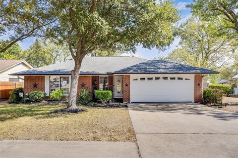 10103 Oak Hollow CIR Austin TX 78758