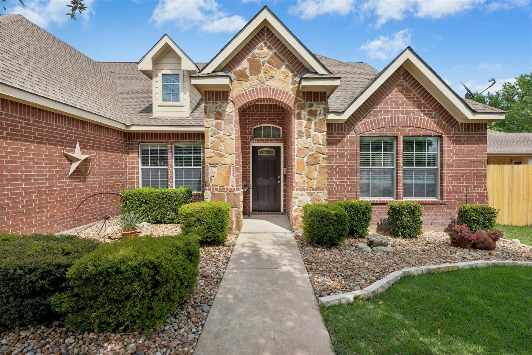 30013 Edgewood DR