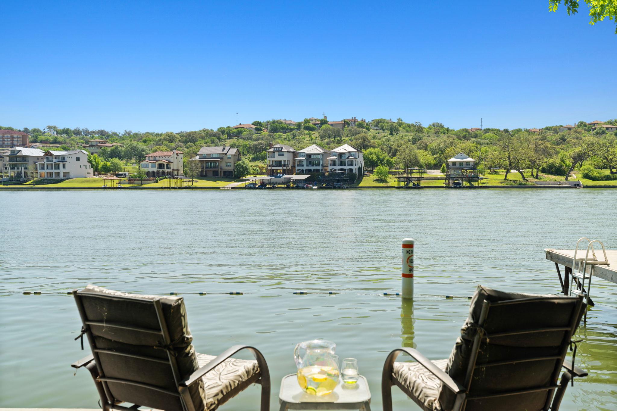 1001 Lakeshore DR