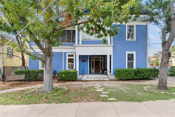 3210 HAMPTON RD APT B, AUSTIN, TX 78705 - Image 724bcfda2e3df613956399420792fc2d/955627057