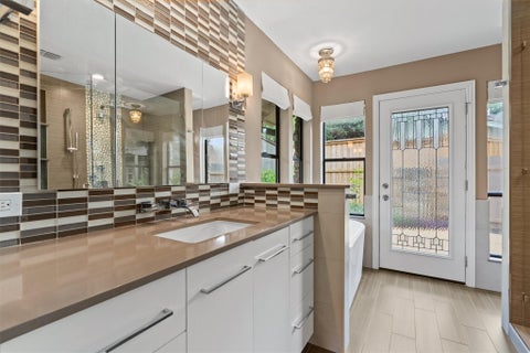 Tiny photo for 10505 Ronwood DR, Austin, TX 78750 (MLS # 4544682)