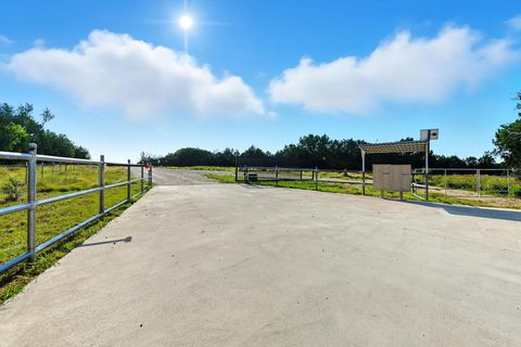 405 Valley Oak DR Goldthwaite TX 76844