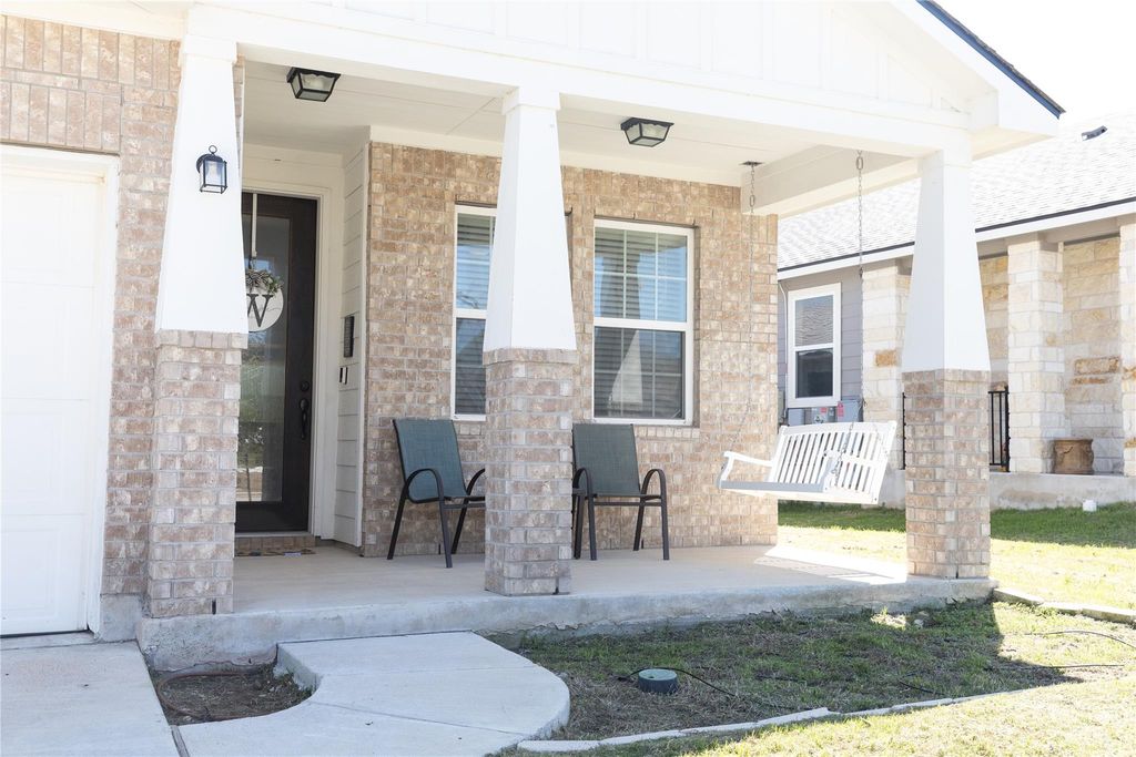 Photo of 304 Winding Hollow LN, Georgetown, TX 78628 (MLS # 9715882)