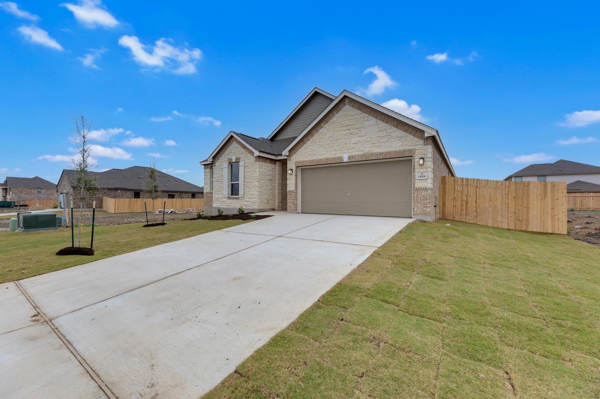15009 Kiger Mustang DR