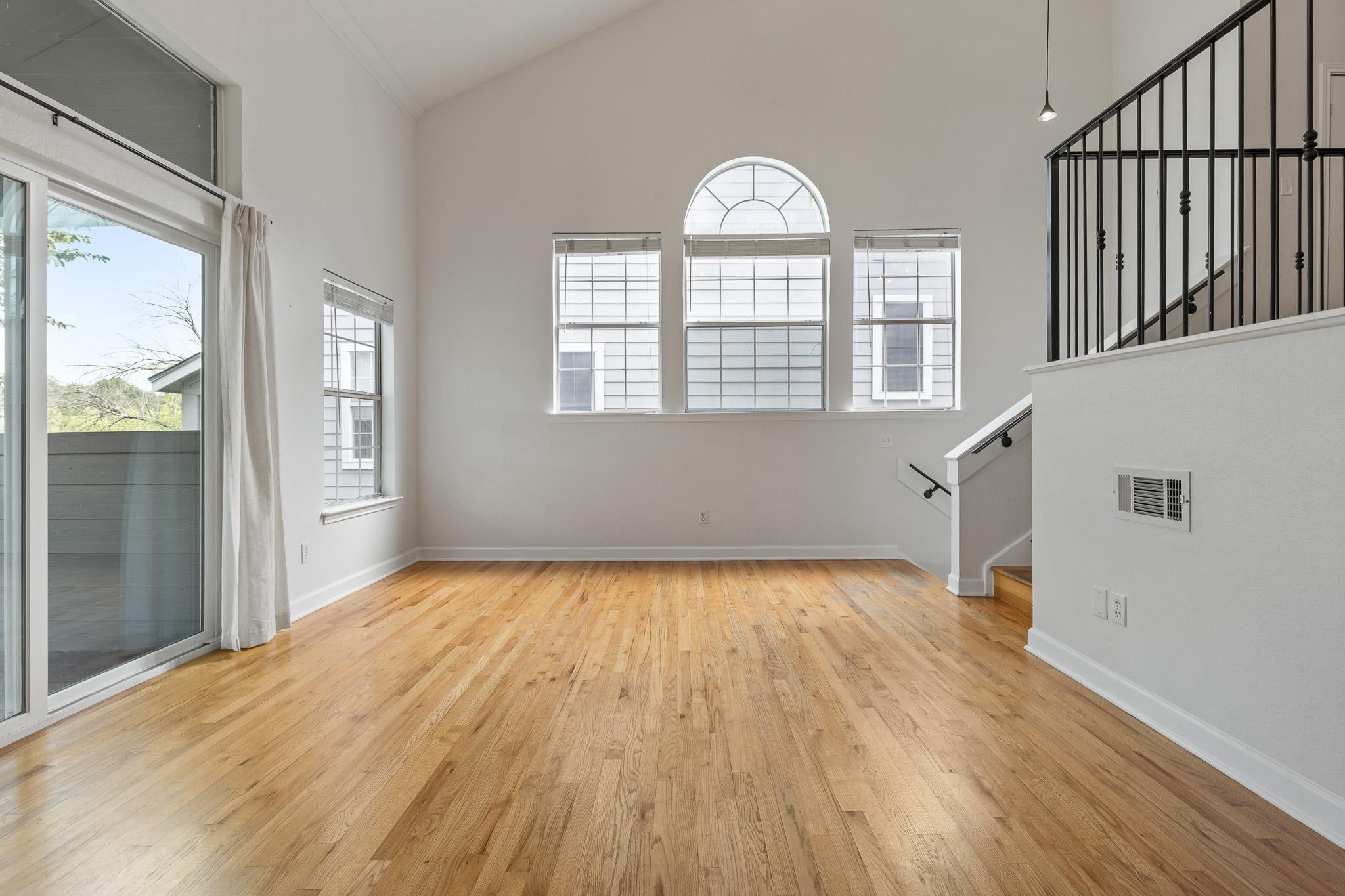 4006 Shoal Creek BLVD Unit B photo 4