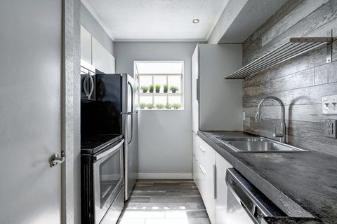 Tiny photo for 6903 Deatonhill DR #16, Austin, TX 78745 (MLS # 6406321)