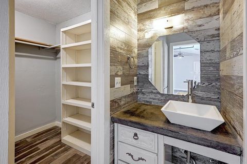 Tiny photo for 6903 Deatonhill DR #16, Austin, TX 78745 (MLS # 6406321)