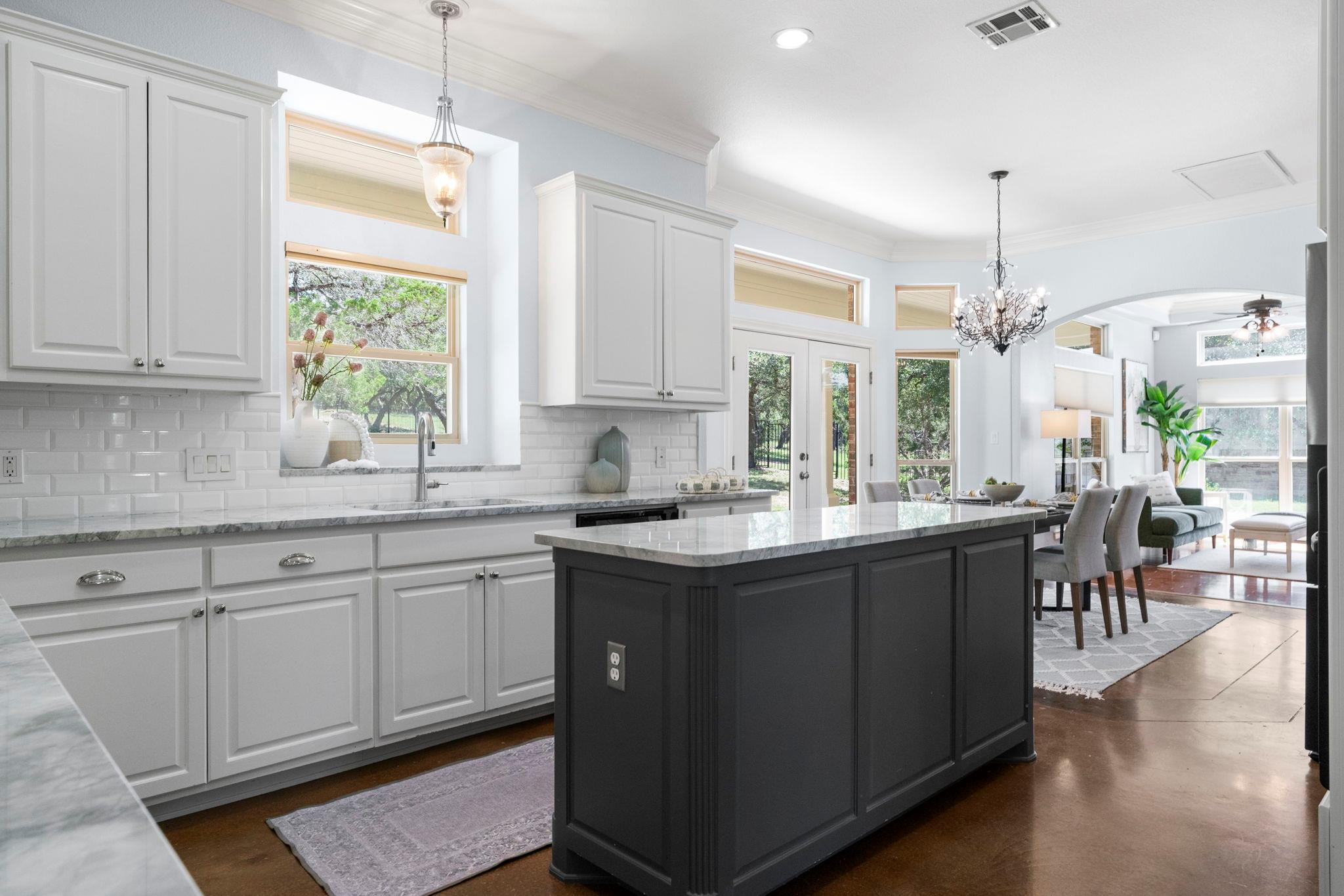2442 La Ventana PKWY
