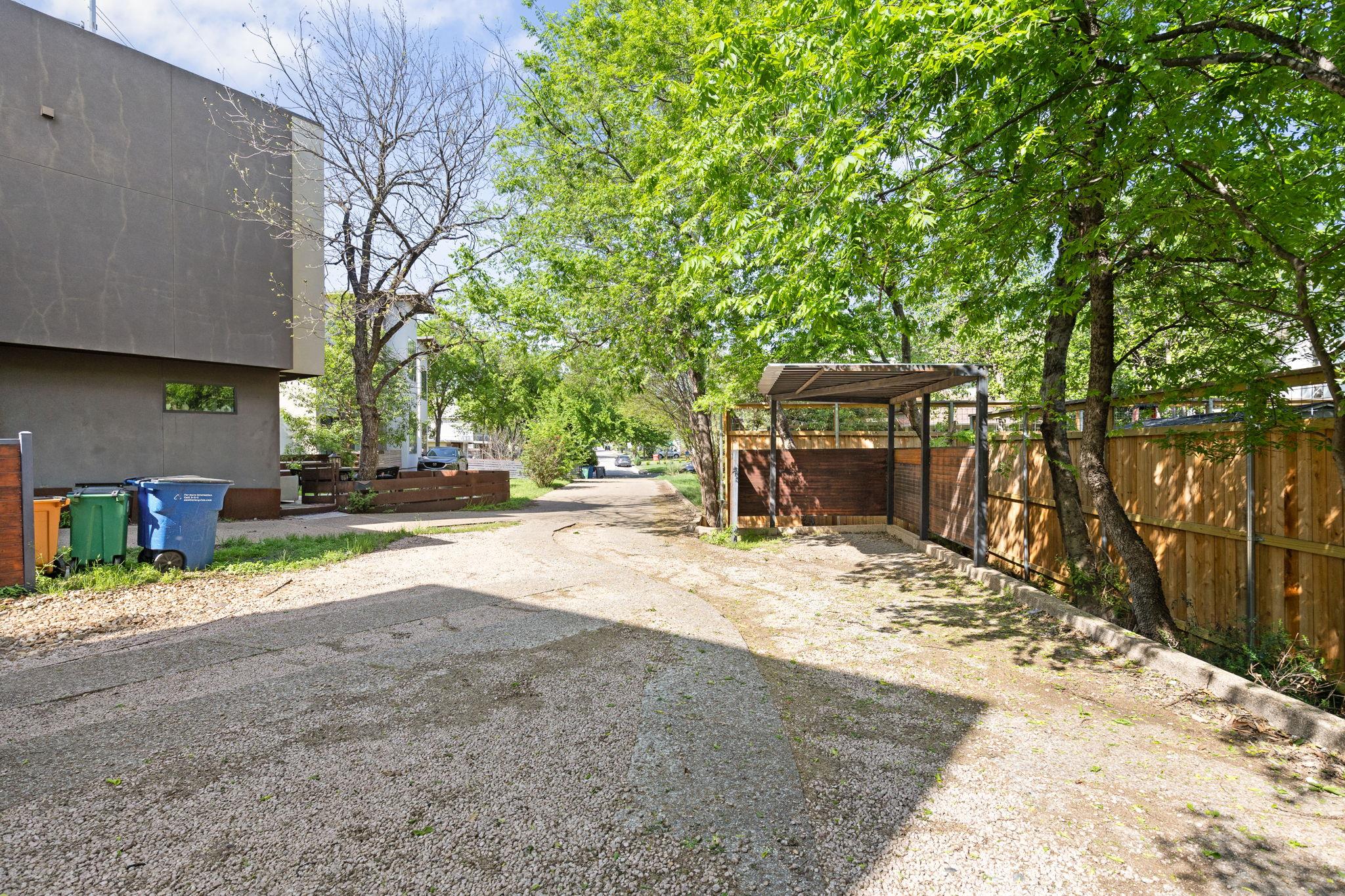 1907 W 30th ST