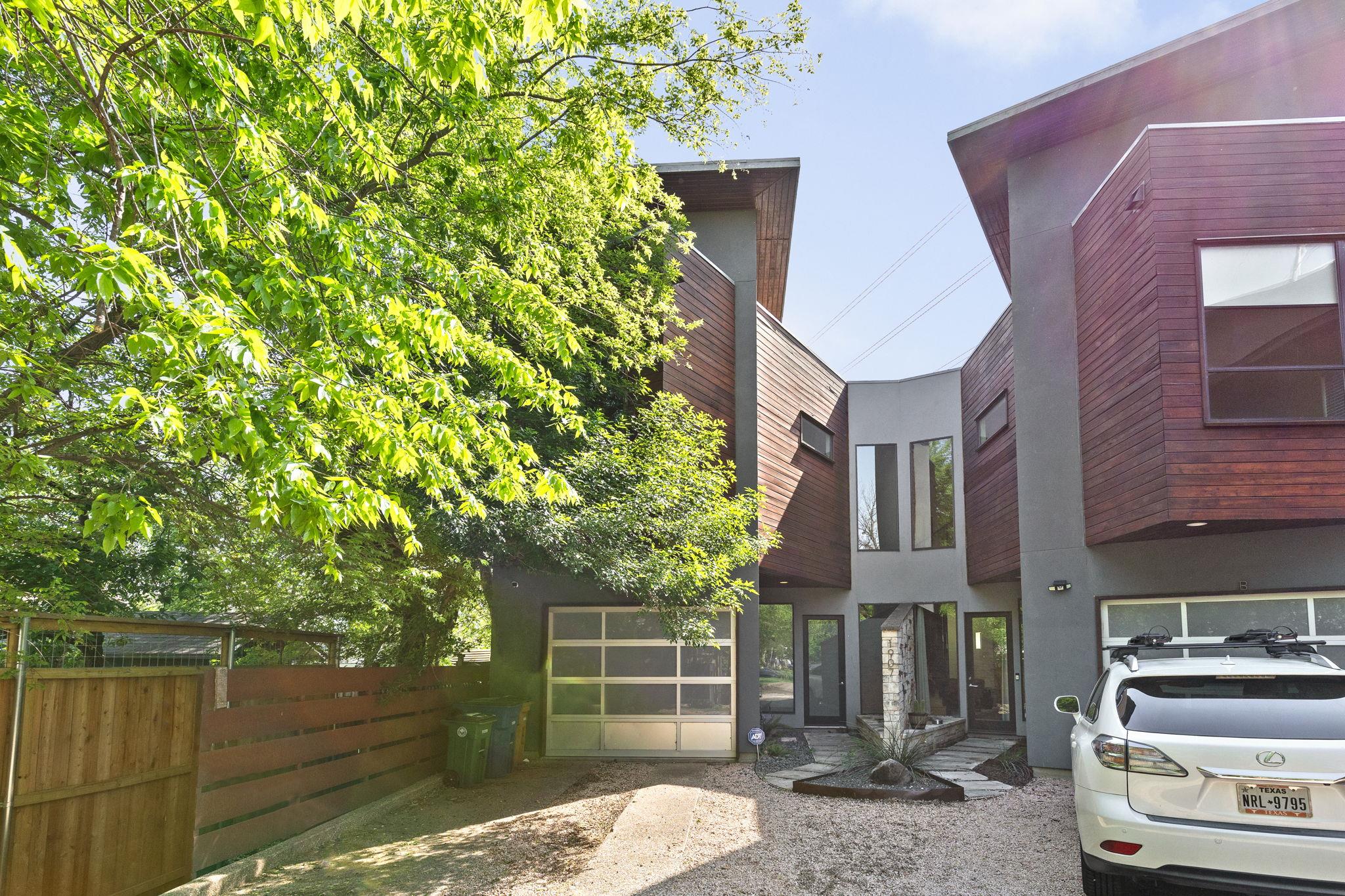 1907 W 30th ST
