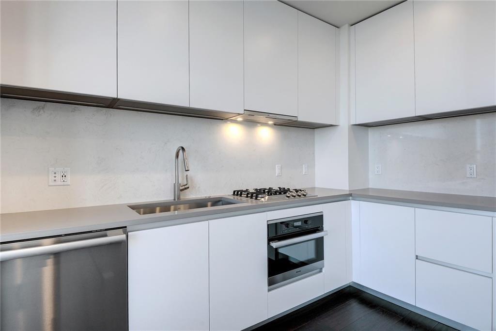 501 West Ave 1206