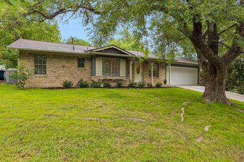 Photo of 6902 Notre Dame DR, Austin, TX 78723 (MLS # 7714876)