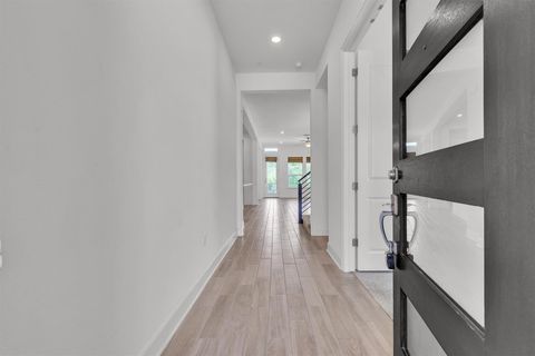 Tiny photo for 12110 Moriah BND, Austin, TX 78732 (MLS # 7186773)