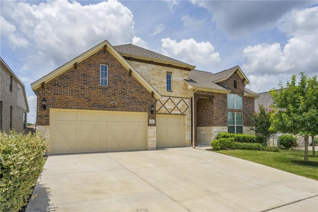 821 RICHARDSON LN