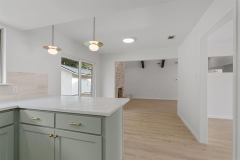 Tiny photo for 10107 Oak Hollow DR, Austin, TX 78758 (MLS # 8682409)