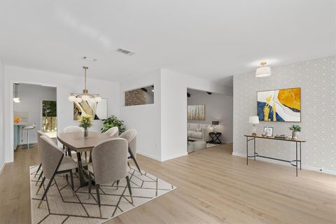 Tiny photo for 10107 Oak Hollow DR, Austin, TX 78758 (MLS # 8682409)
