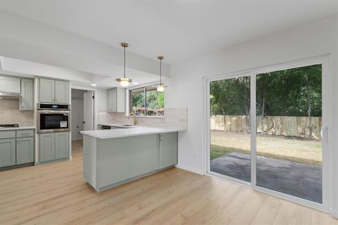 Tiny photo for 10107 Oak Hollow DR, Austin, TX 78758 (MLS # 8682409)