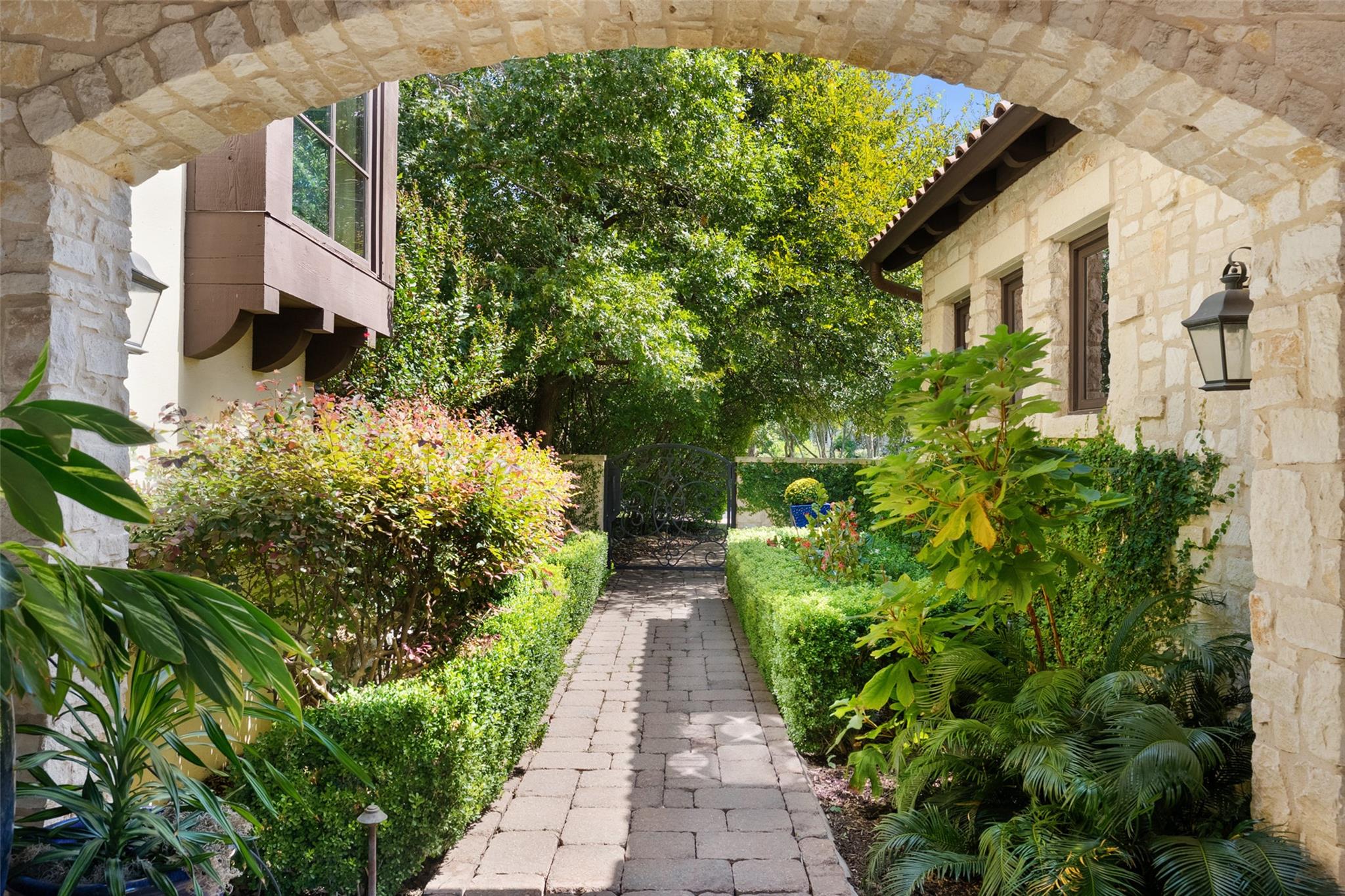 1200 Barton Creek BLVD 45