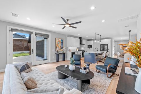 Tiny photo for 7103 Daugherty ST, Austin, TX 78757 (MLS # 5494300)