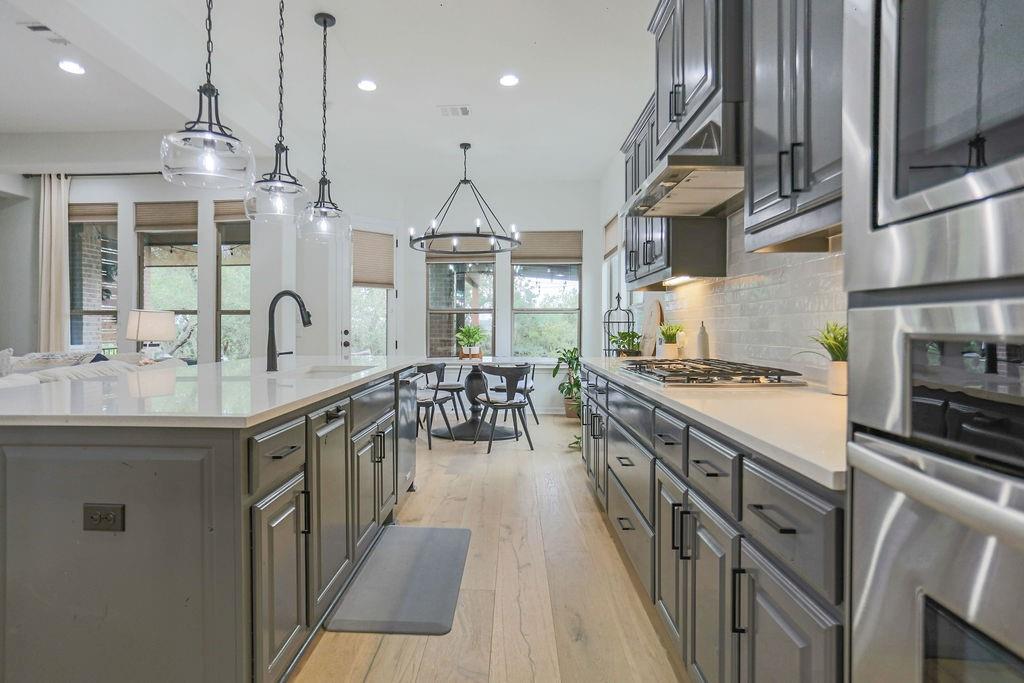 208 Mirafield LN