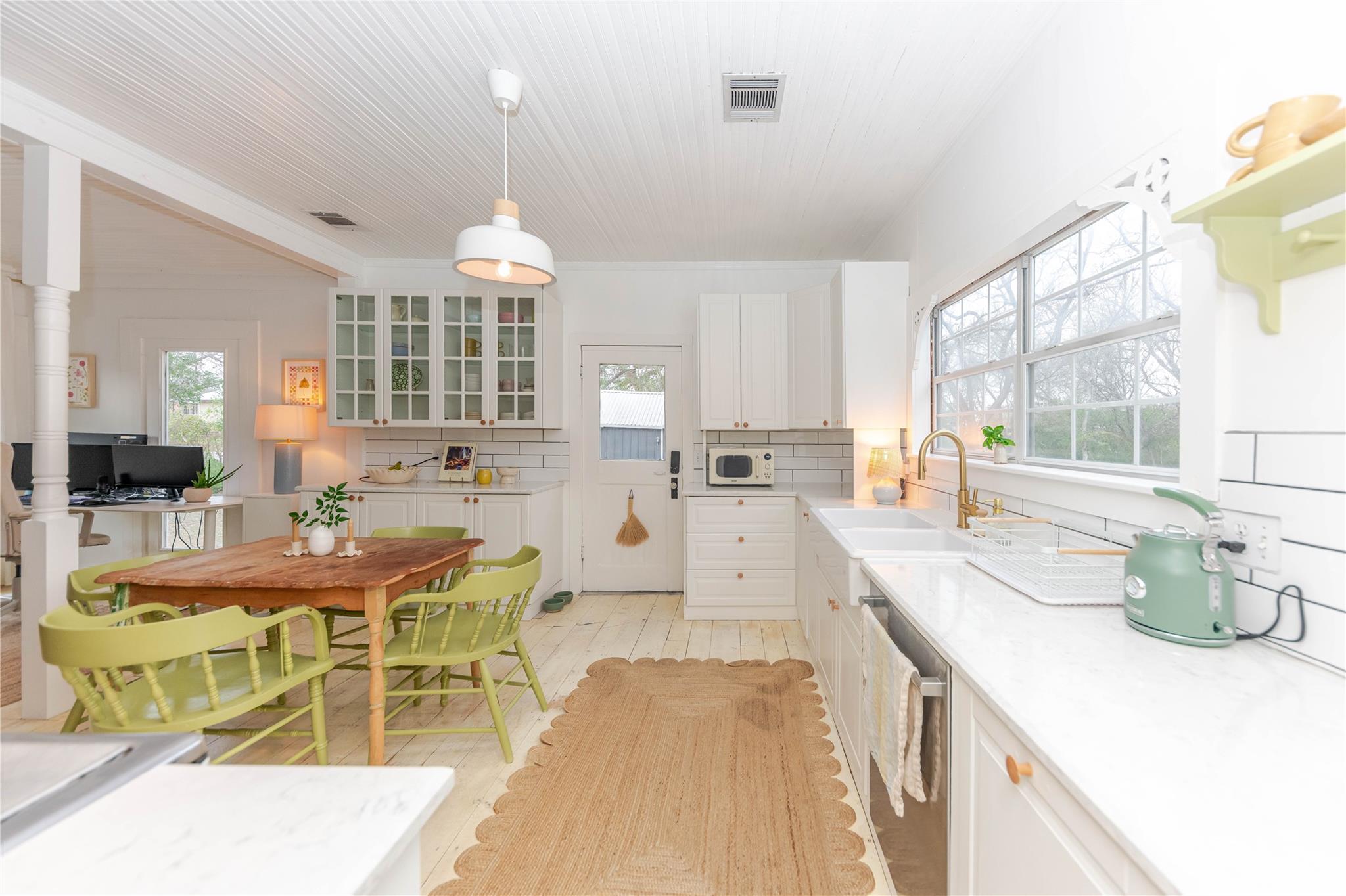 306 5th Ave