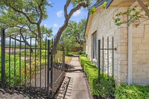 Tiny photo for 5002 Weletka DR, Austin, TX 78734 (MLS # 3911012)